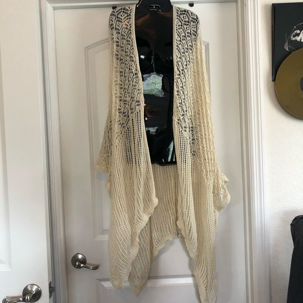 Torrid one size ivory knit ruana